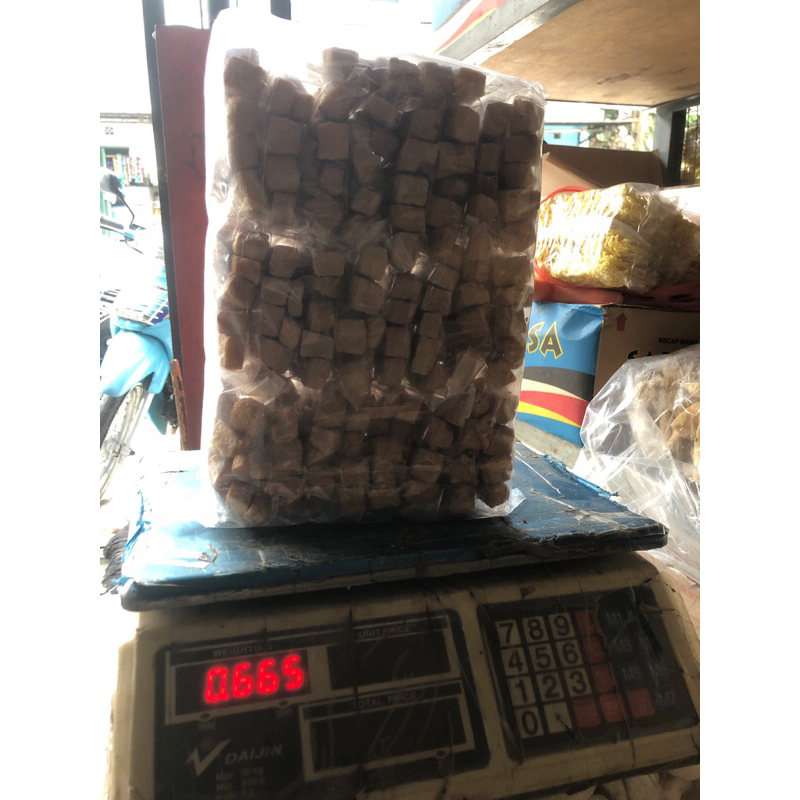 

DA Tahu Dadu Kering 25 Pack (Isi Pcs) Renyah Tahan Lama
