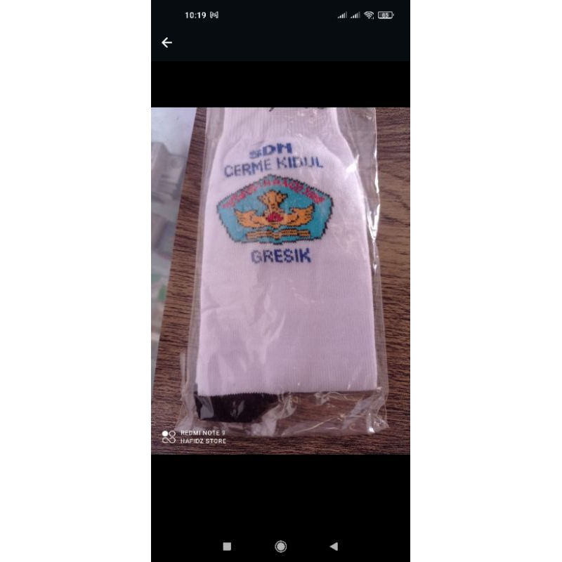 

kaos kaki random