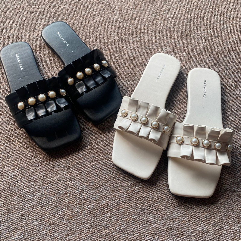 Hanayaka Meghan Sandal Wanita Teplek