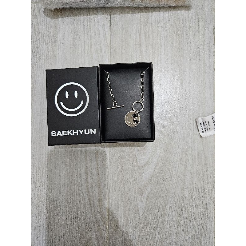 EXO baekhyun pendant signature necklace merch official no pc