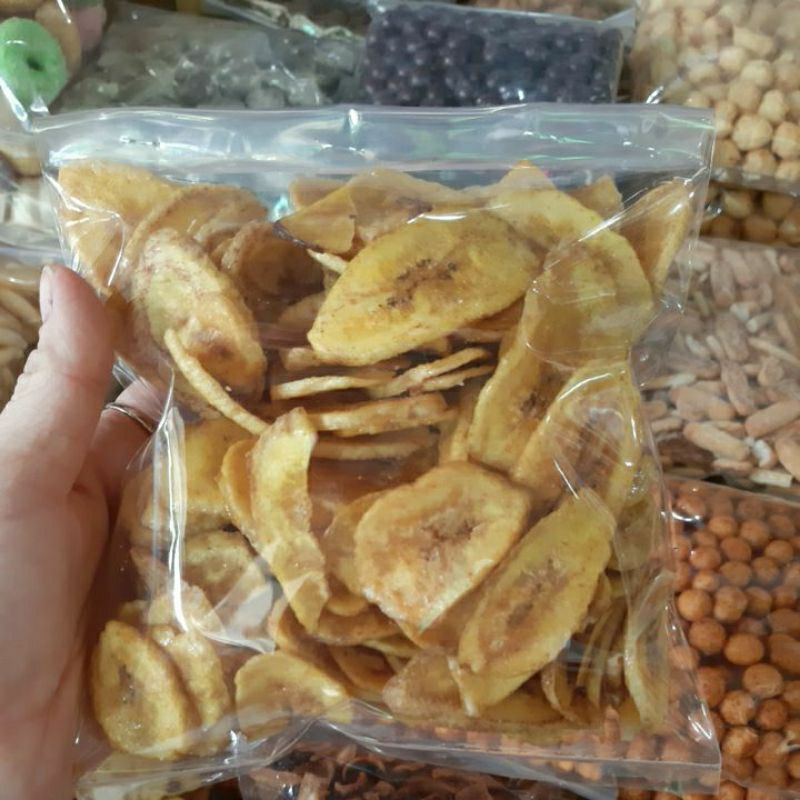 

kripik pisang manis/brownis coklat kering/bola warna/bola coklat/snack pilus australi/snack gem rose/lumpiah udang kering serba 200gram