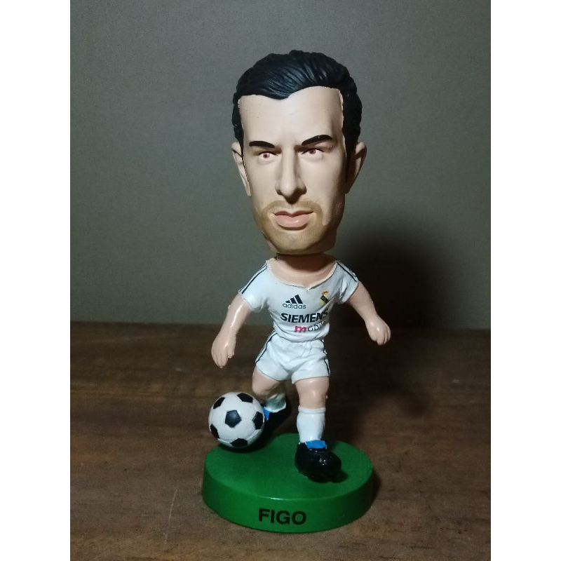 action figure pemain bola Figo kepala goyang pajangan dashboard mobil