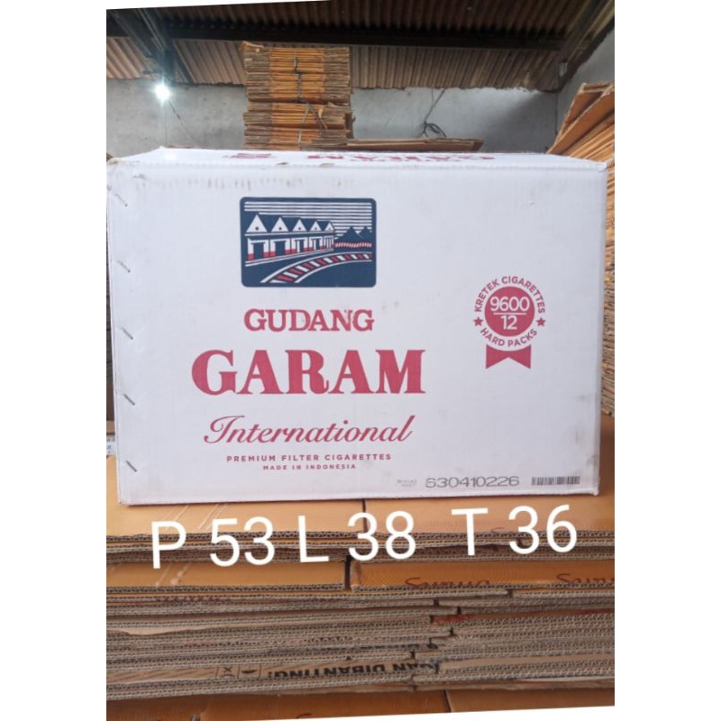 

kardus packing bekas gudang garam putih