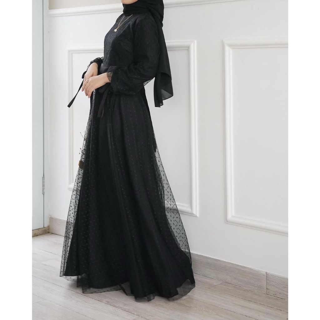 Sewa Baju Prewedding Hitam