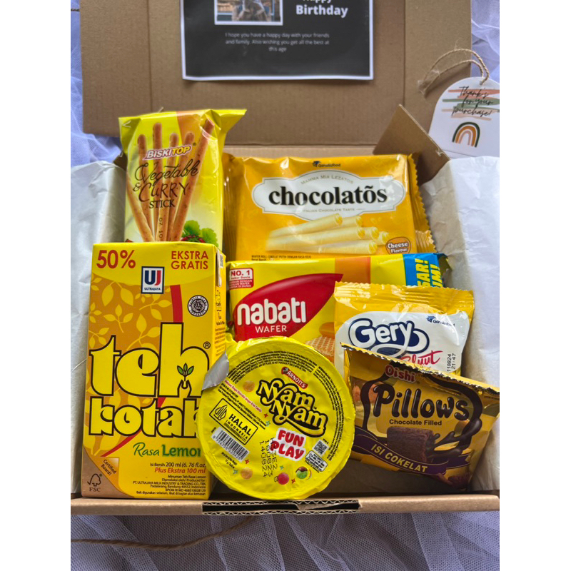 

Paket Hampers Warna Wisuda/Kado ulang tahun/Kado Wisuda paket summer/hampers warna/snack box