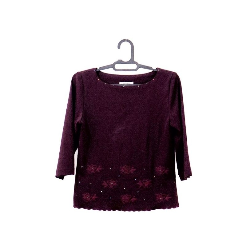 Maroon Top - Atasan Premium Borci / Manik Wanita Lengan 3/4 Merah - BAJU BEKAS BRANDED PRELOVED
