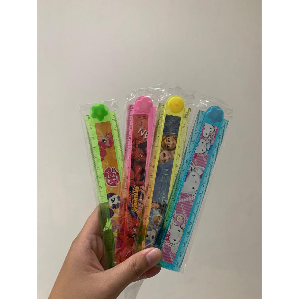 

Penggaris Lipat Plastik 30cm Bermotif