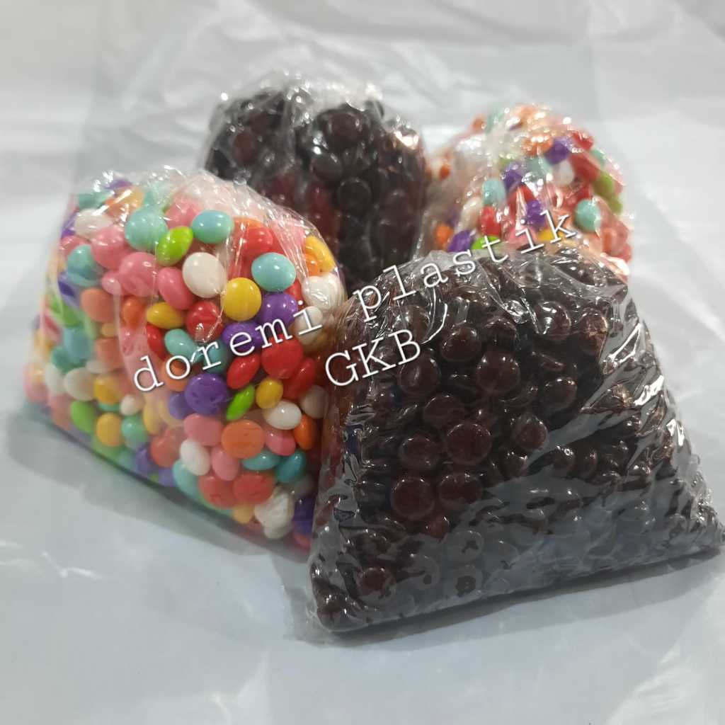 

Lagie Choco Chip Dark - Rainbow 100Gr / Chococcip 1/2 Bulat / Chocolate Chips / Rainbow Chips / Topping Coklat / Topping donat