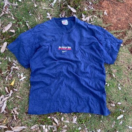 Vintage 90's Nike spell out tshirt✨