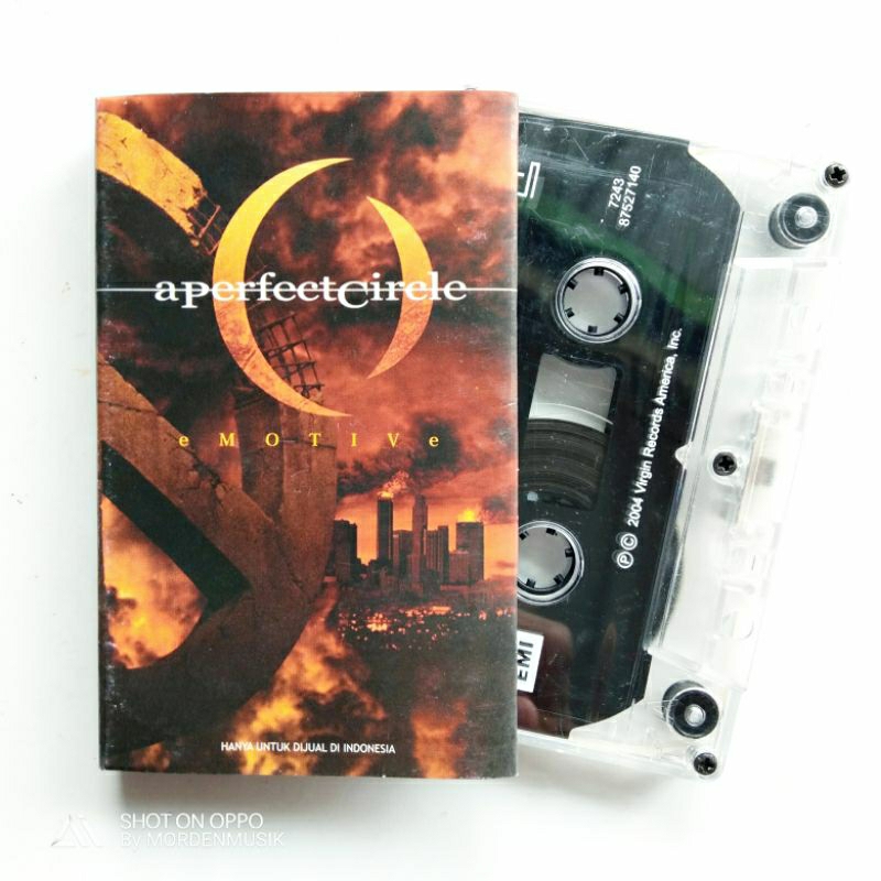 Kaset A Perfect Circle album Emotive 2004