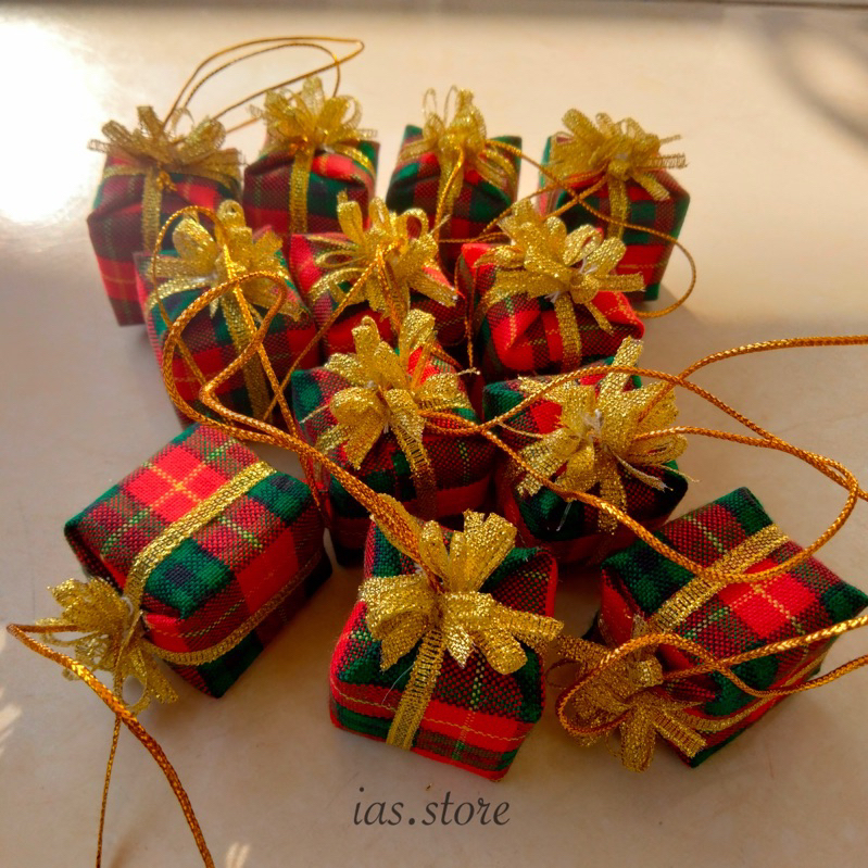 

Aplikasi Kado Christmas | Hiasan Natal | per biji