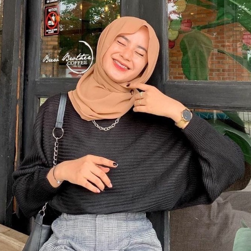 Lasperal Batwing / Sweater Rajut Batwing