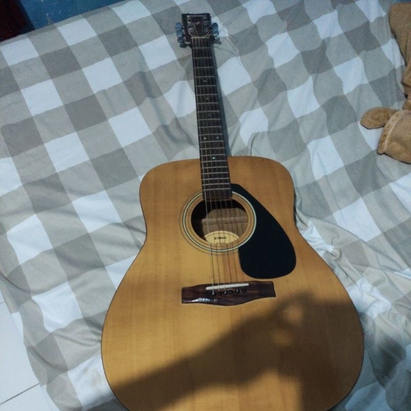 Gitar Akustik YAMAHA Original/Asli second/bekas