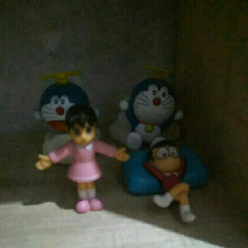 action figure Doraemon