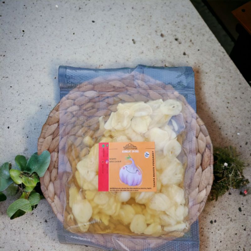 

REFIL BAWANG PUTIH CINCANG/IRIS DENGAN MINYAK CANOLA(MINCED GARLIC IN OIL)