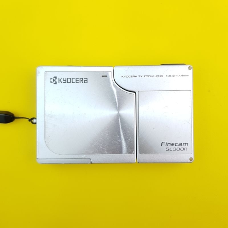 KYOCERA FINECAM SL300R SILVER RARE (digicam/camdig/digital pocket camera)