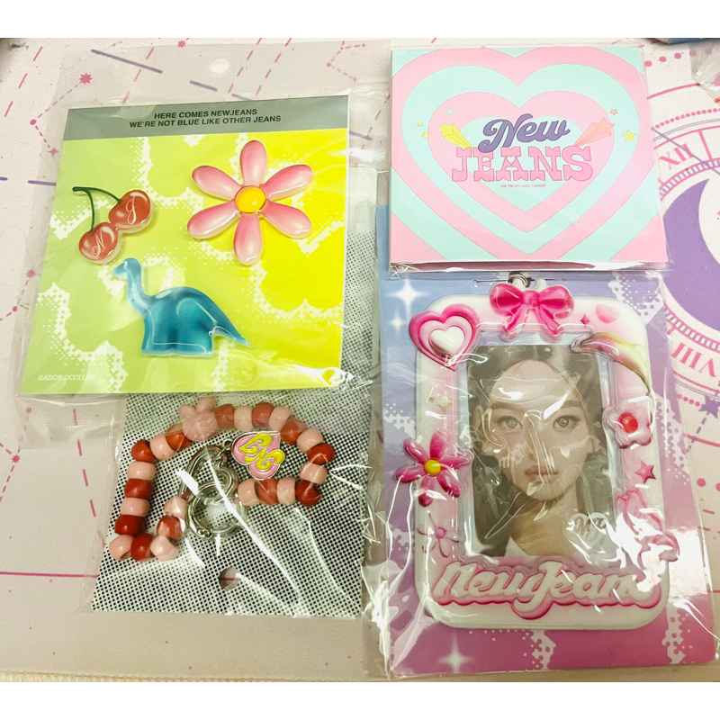 NewJeans New Jeans x Line Friends Jibbitz Coller merch kpop official merch goods photocard holder me