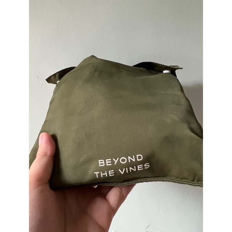 Beyond The Vines - Reversible relaxed bag (navy/olive)
