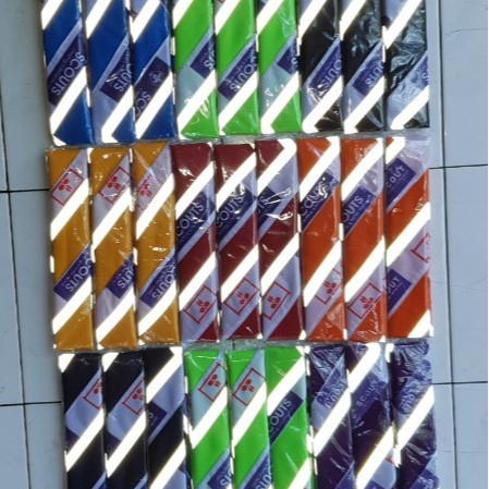 

24 PIIHAN WARNA Scraf Pramuka Menyala Bahan Katun Jumping Scraft scout Skraf Grosir Termurah Scarf nyala