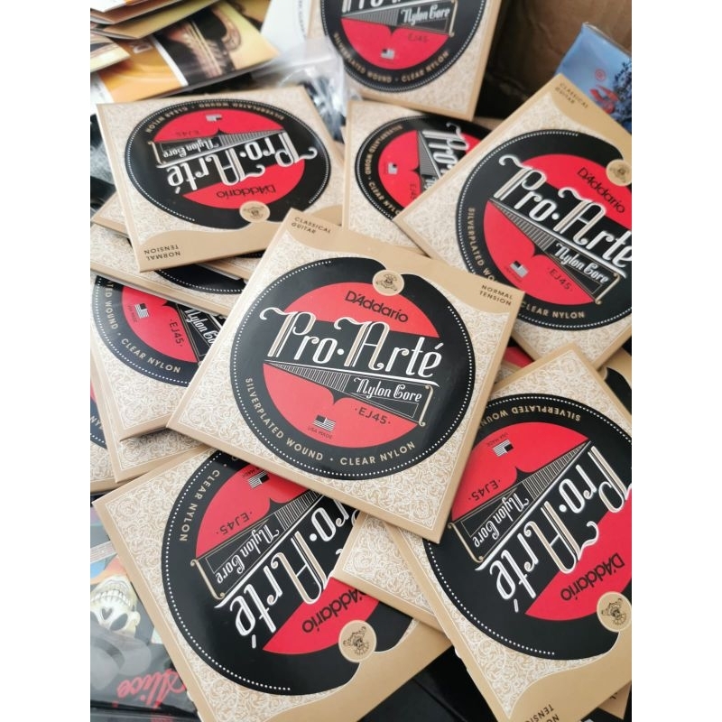 SENAR KLASIK NYLON DADDARIO SENAR GITAR LELE