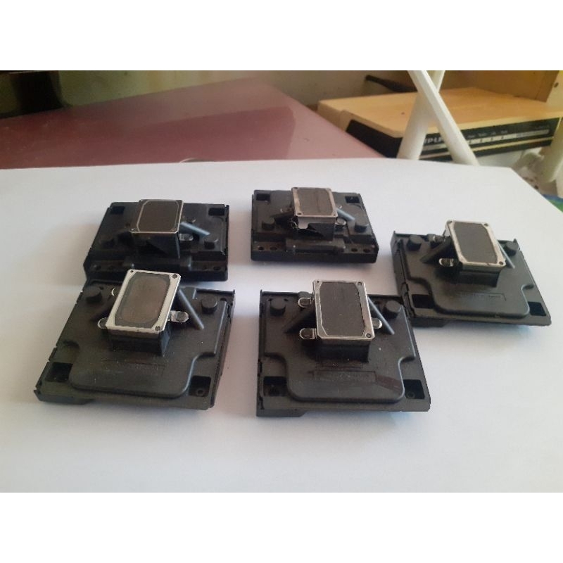 Print head epson L100.200,t13x,tx121,T20,T300