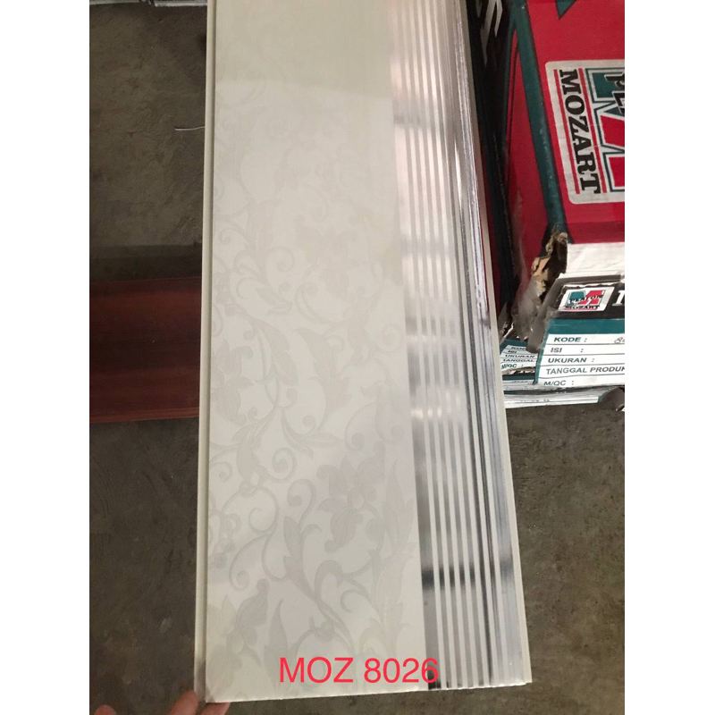 plafon pvc mozart putih bermotif