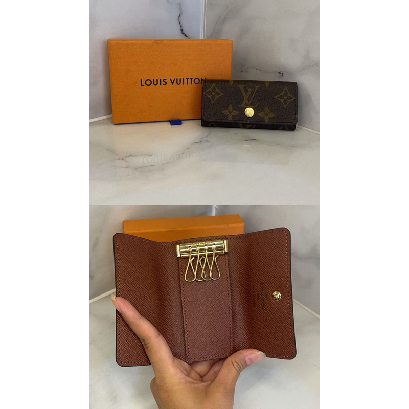 Gantungan kunci mobil LV