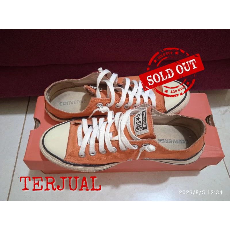 Sepatu Converse original 100% ( second ) Size 42