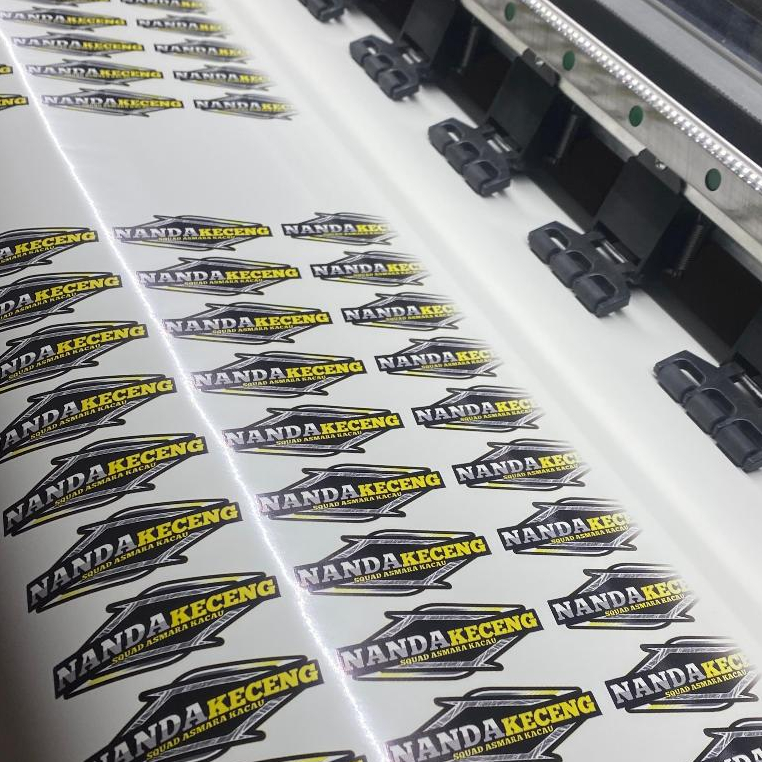 

CETAK STIKER VINYL METERAN BERKUALITAS