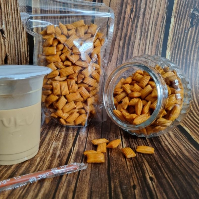 

SNACK MAKANAN/RINGAN/ JAJANAN PANGPANG MURAH MERIAH