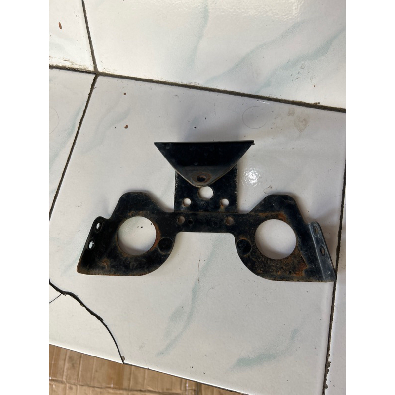 dudukan stoplamp skydrive pangkon lampu stop bracket lampu suzuki skydrive