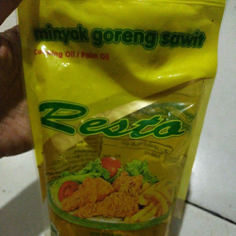 

Minyak Goreng RESTO