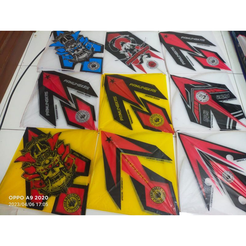 layangan sukhoi lilitan 2warna isi 50pcs(pamungkas)