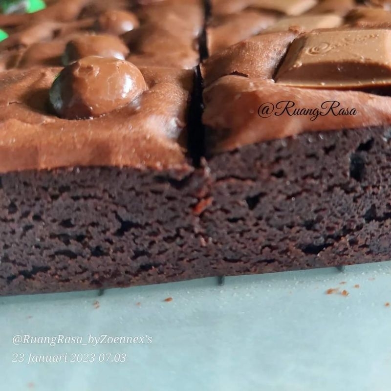 

Brownies panggang (fudgy brownies)