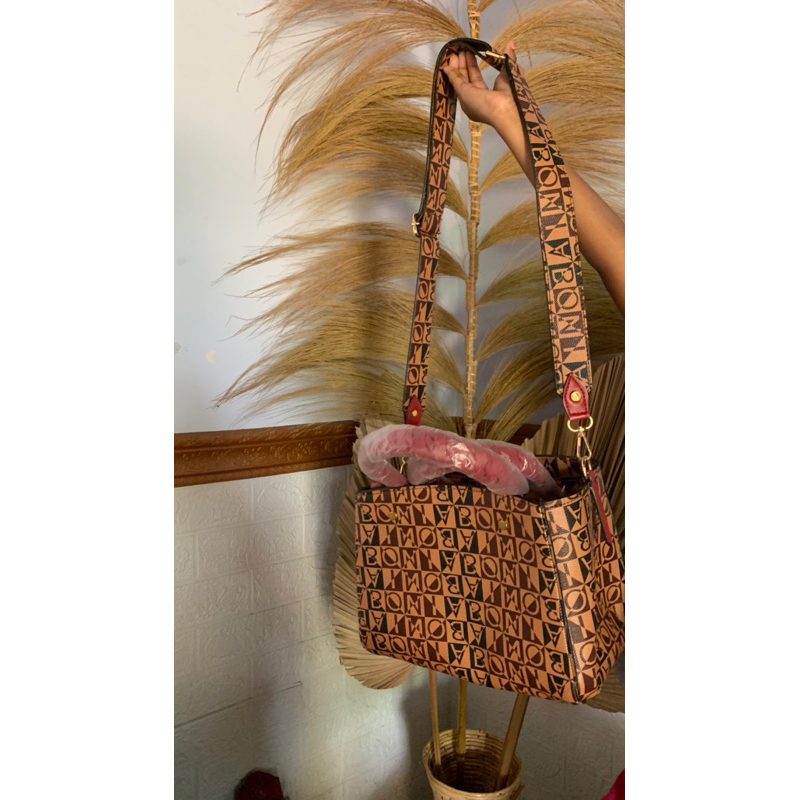 tas perempuan import