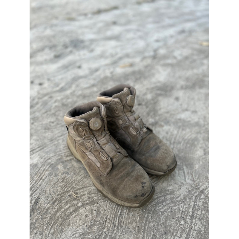 sepatu gunung second original moncross switzerland