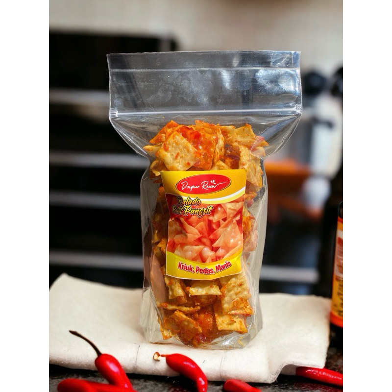 

Kerupuk pangsit Balado 300gr / Pangsit Pedas / Pangsit / Pangsit Goreng /Keripik Pangsit Balado/ Kerupuk Pangsit