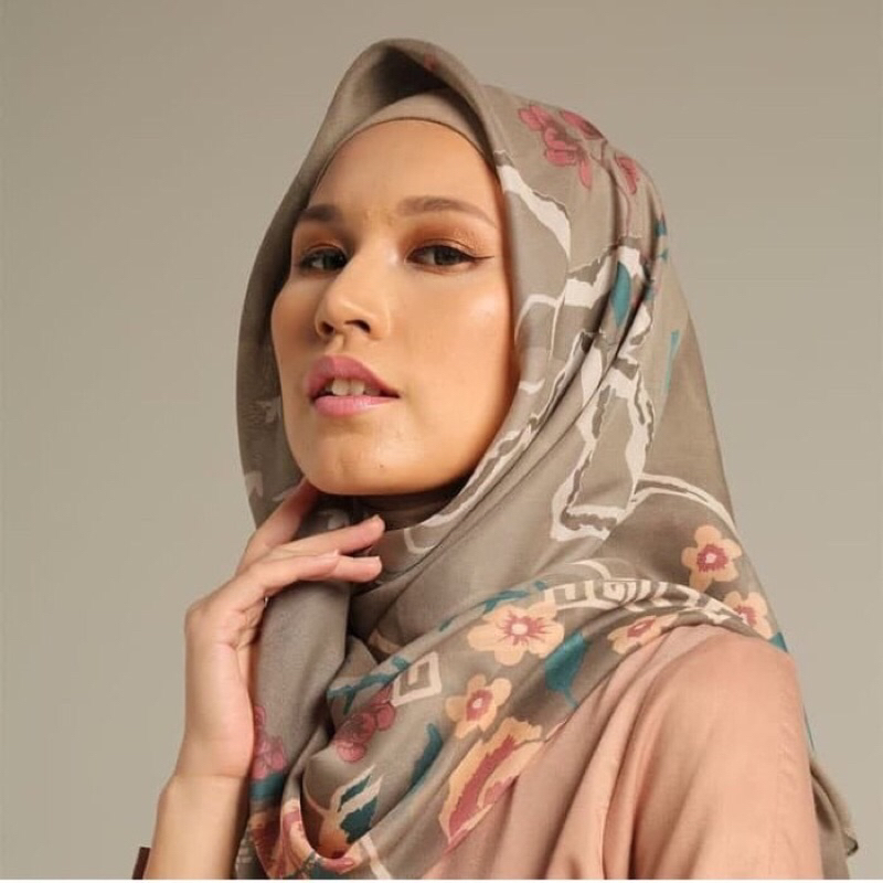 PRELOVED HIJAB KAMIIDEA RALINE SCARF