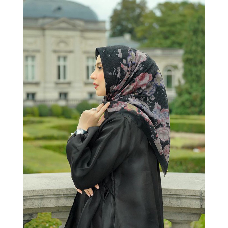 PRELOVED Button Blume Scarf