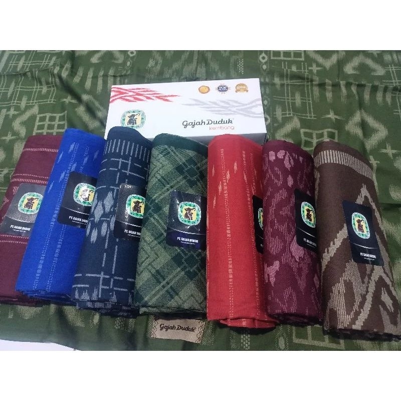 SARUNG GAJAH DUDUK MOTIF KEMBANG ASIA