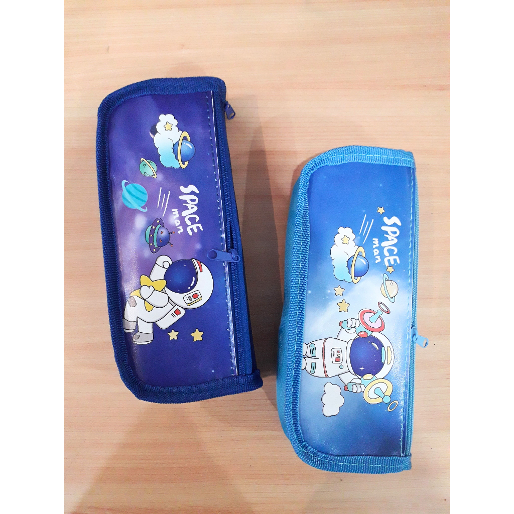 

Tempat Pensil/Pencil Case Motif ASTRONOUT Blue Version (015047)