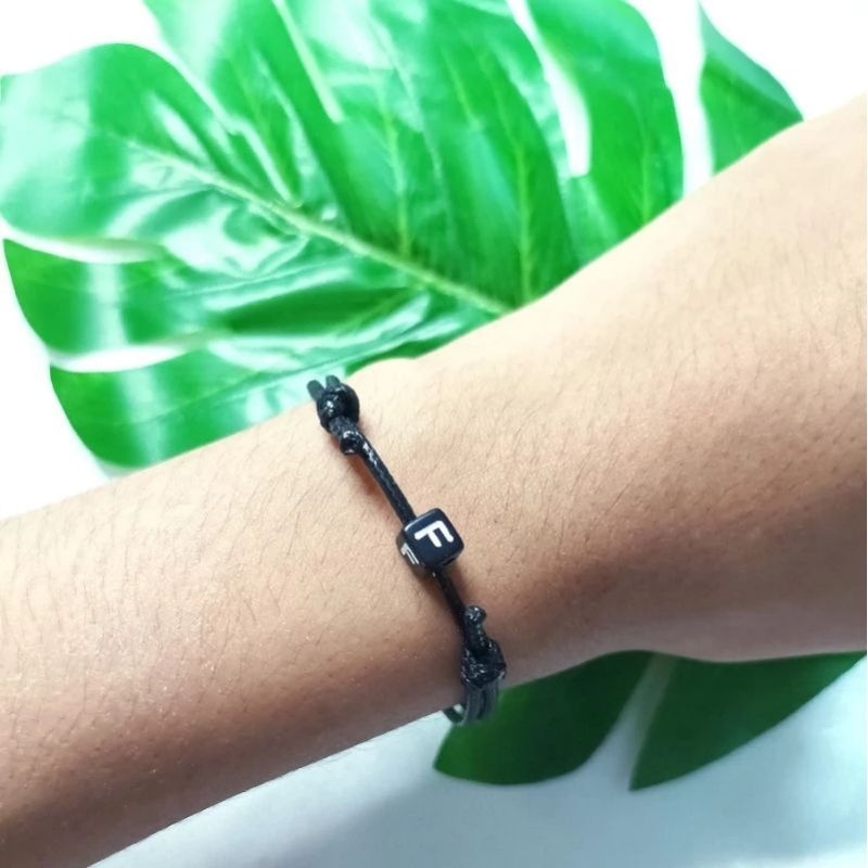 GELANG HITAM CUSTOM NAMA INISIAL A-Z / GELANG HITAM TALI DADU