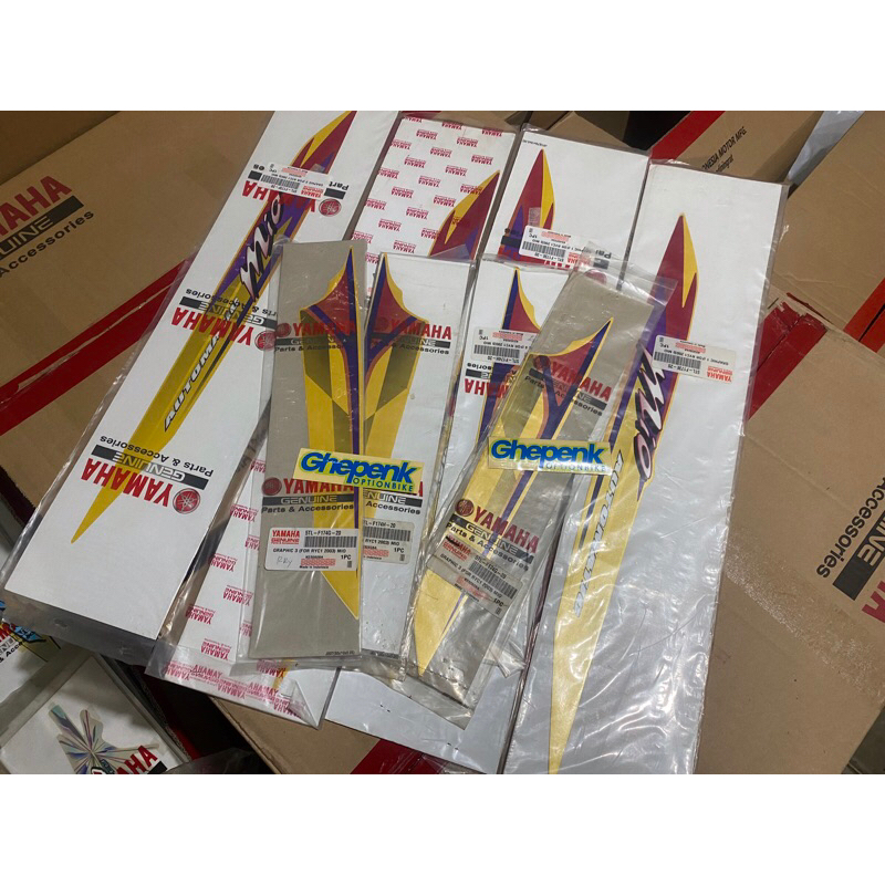 Striping Mio Sporty Kuning 2004 Bendera Catur Original