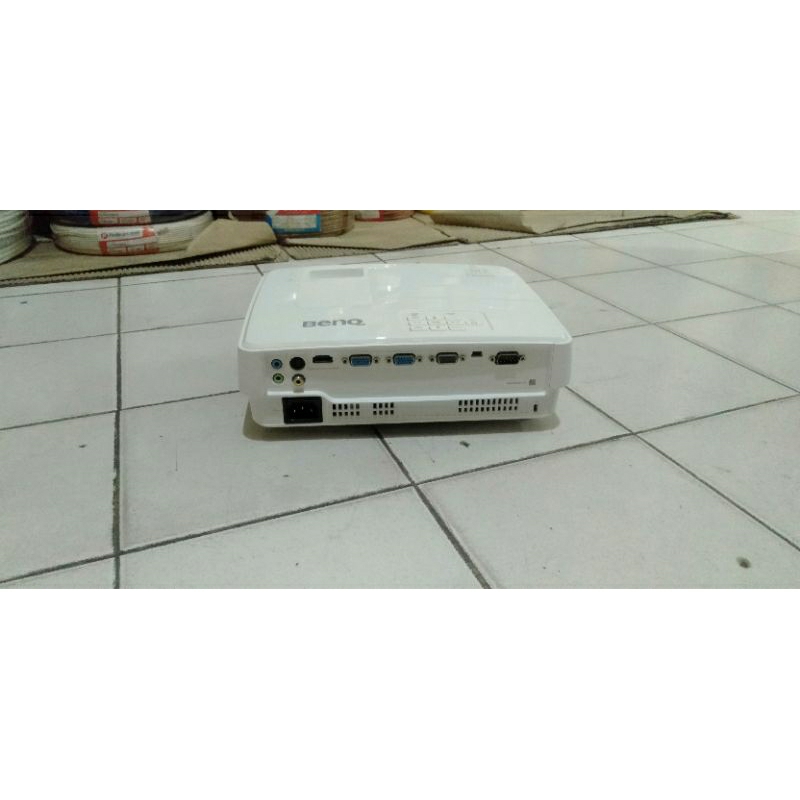 proyektor BENQ BX3040 second normal