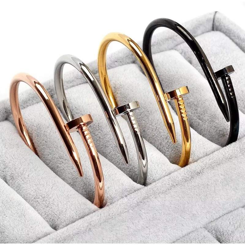 Gelang Paku Polos Wanita