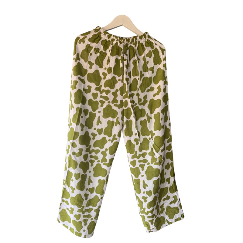 Celana Panjang Kulot Wanita Motif Sapi Bahan Rayon