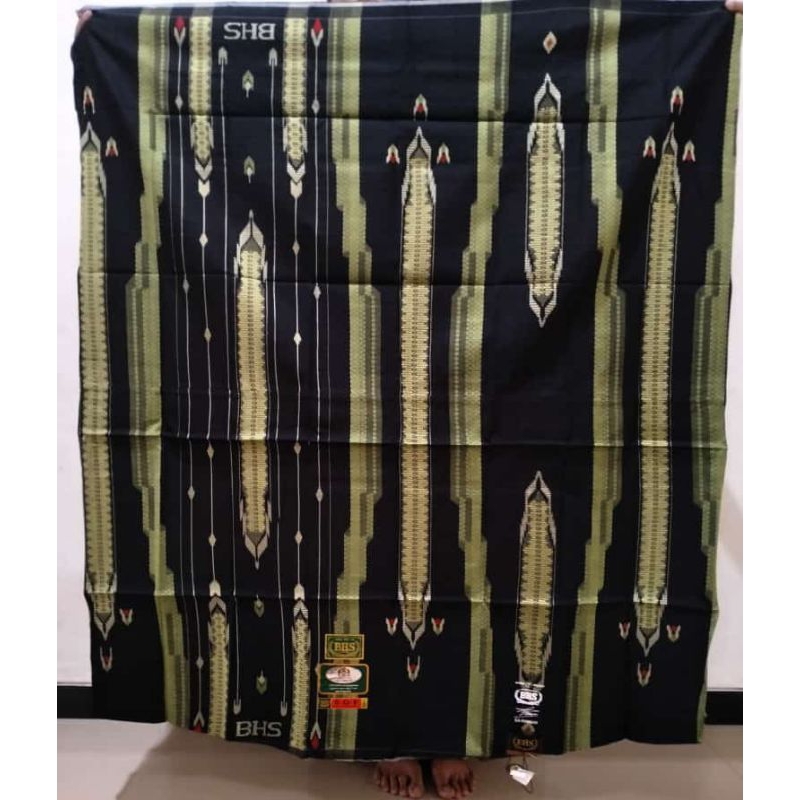 SARUNG BHS SGF GOLD SUTERA SPUNSILK 210 HITAM LIMITED