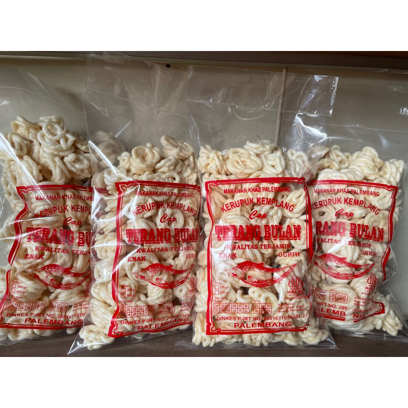 

PAKET 1KG KERUPUK SANGGUL BANTET