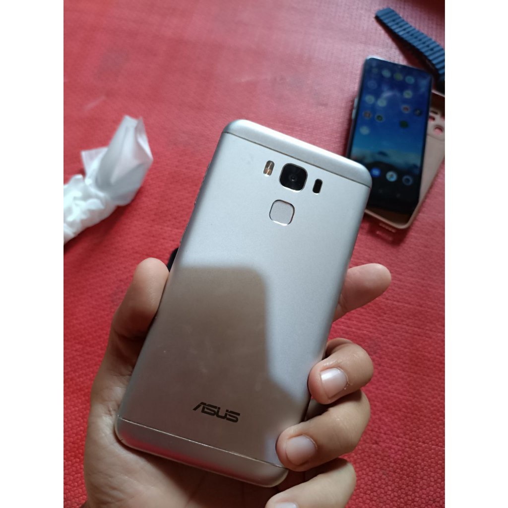 Android Murah Asus Zenfone 3 max Second Normal Semua Kamera ,suara, berkualitas tinggal pakai