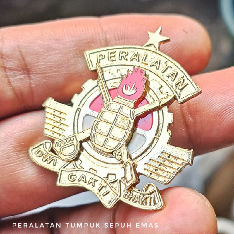 Brevet Brivet Wing Peralatan Tumpuk Sepuh Emas